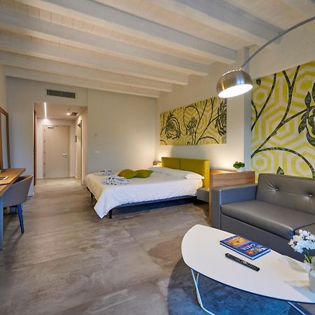 Ca' Barbini Resort Garda (Verona) Exterior foto